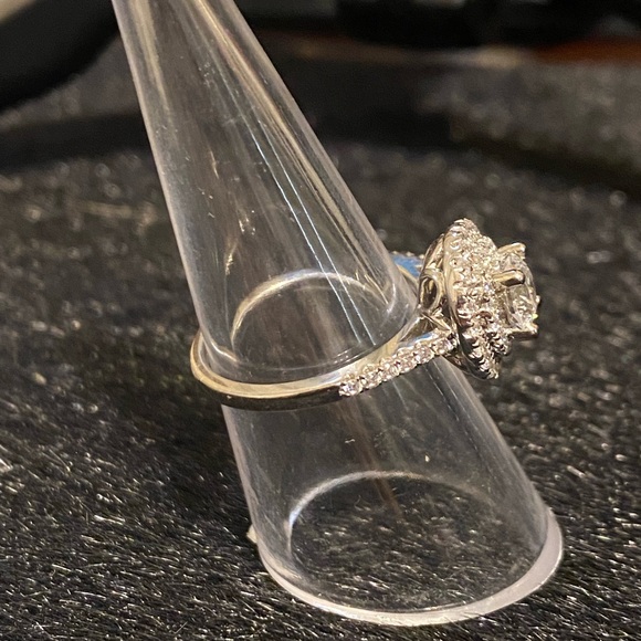 Zales diamond Halo Ring - Picture 2 of 4